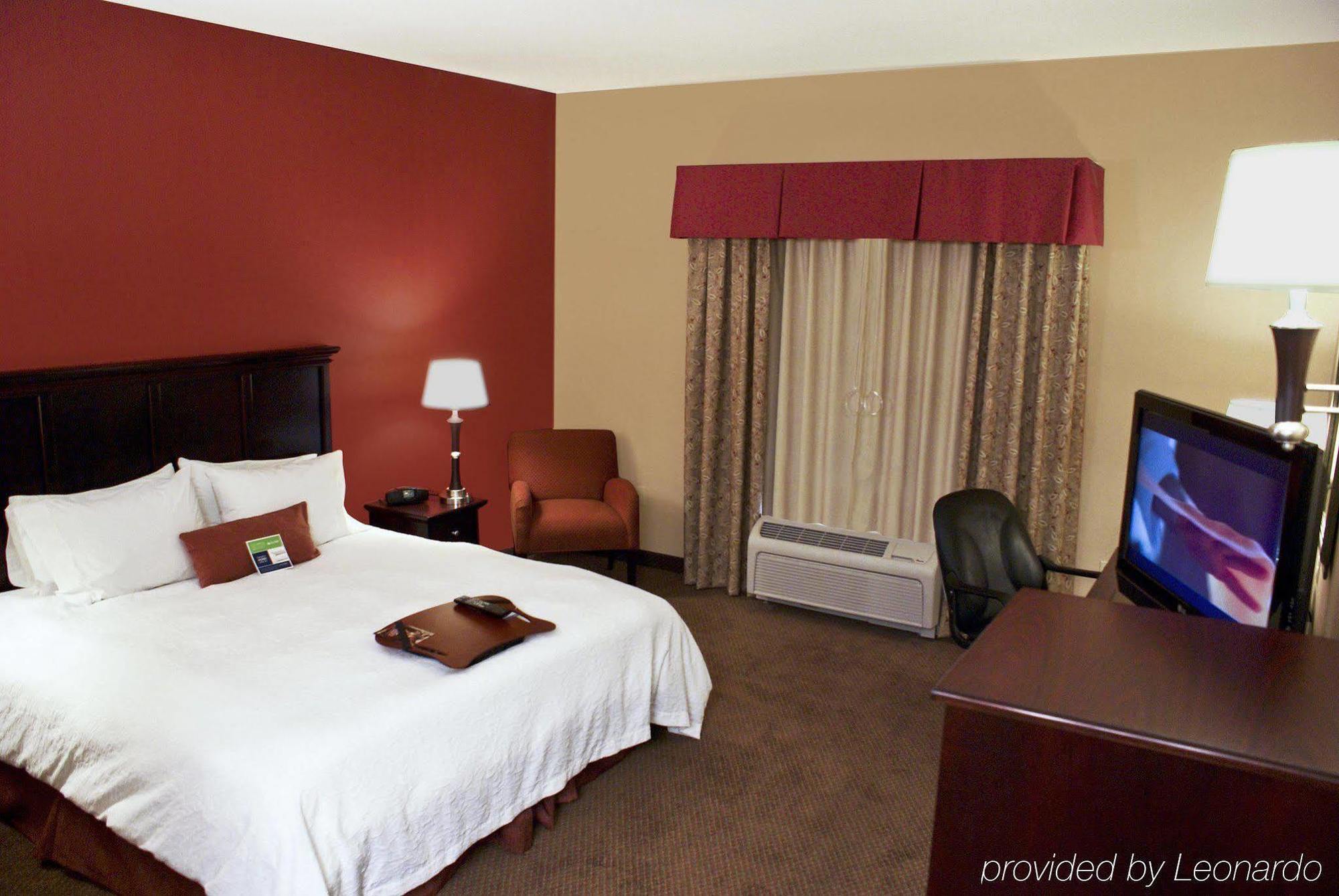 Hampton Inn Las Vegas/North Speedway Номер фото